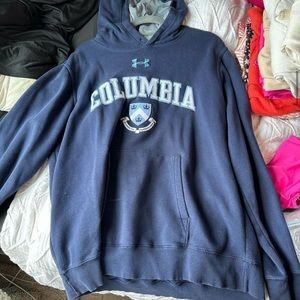 Columbia sweatshirt